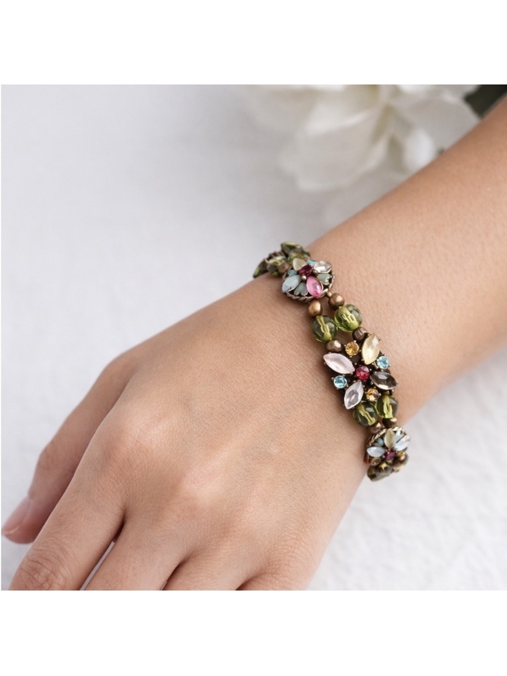 VTG Multicolor Crystal Floral Stretch Bracelet